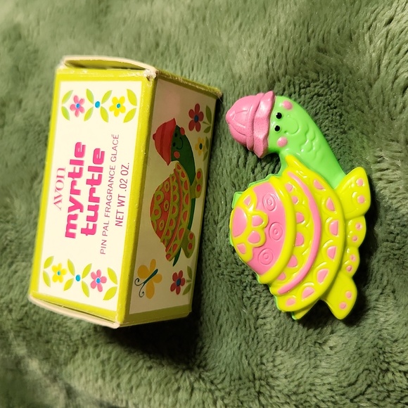 Vintage Avon Myrtle Turtle pin pal fragrance pin, 1974. 50 years old! - Picture 1 of 7